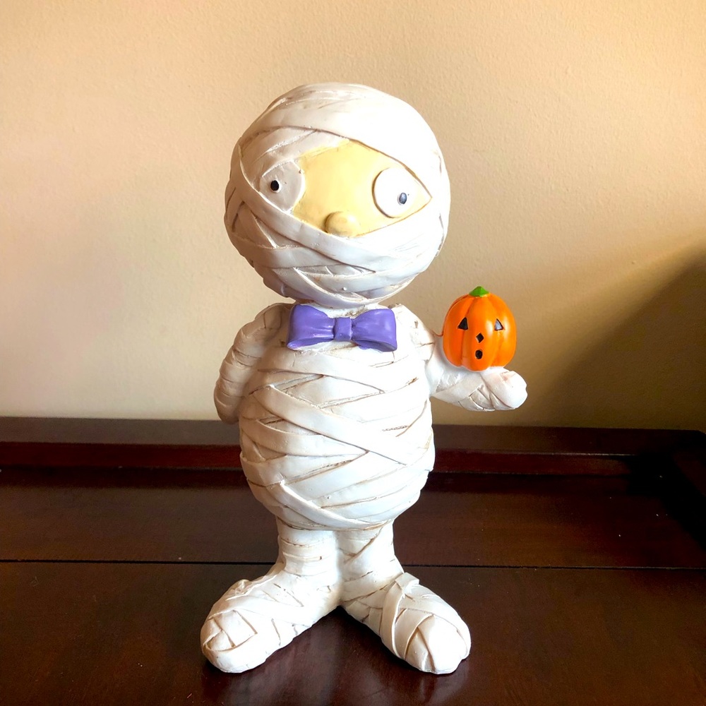 Halloween Mummy Decor